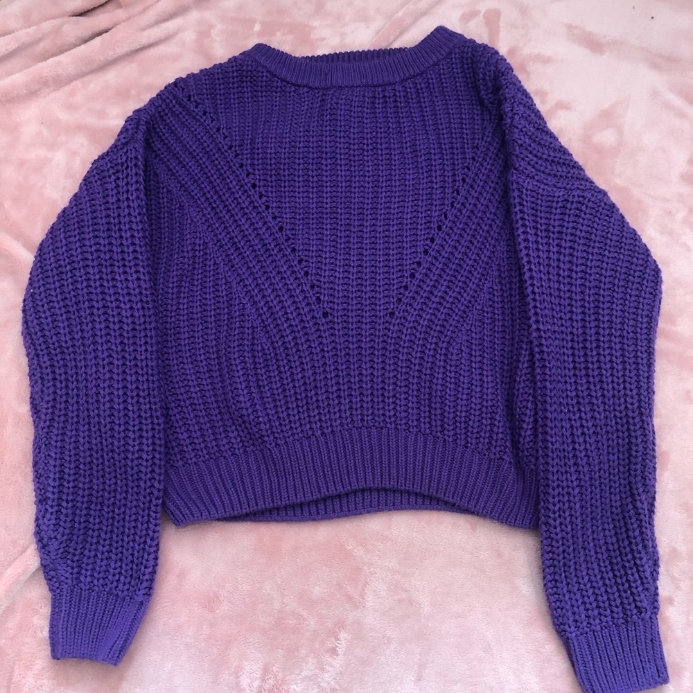 H&M purple knit crop sweater